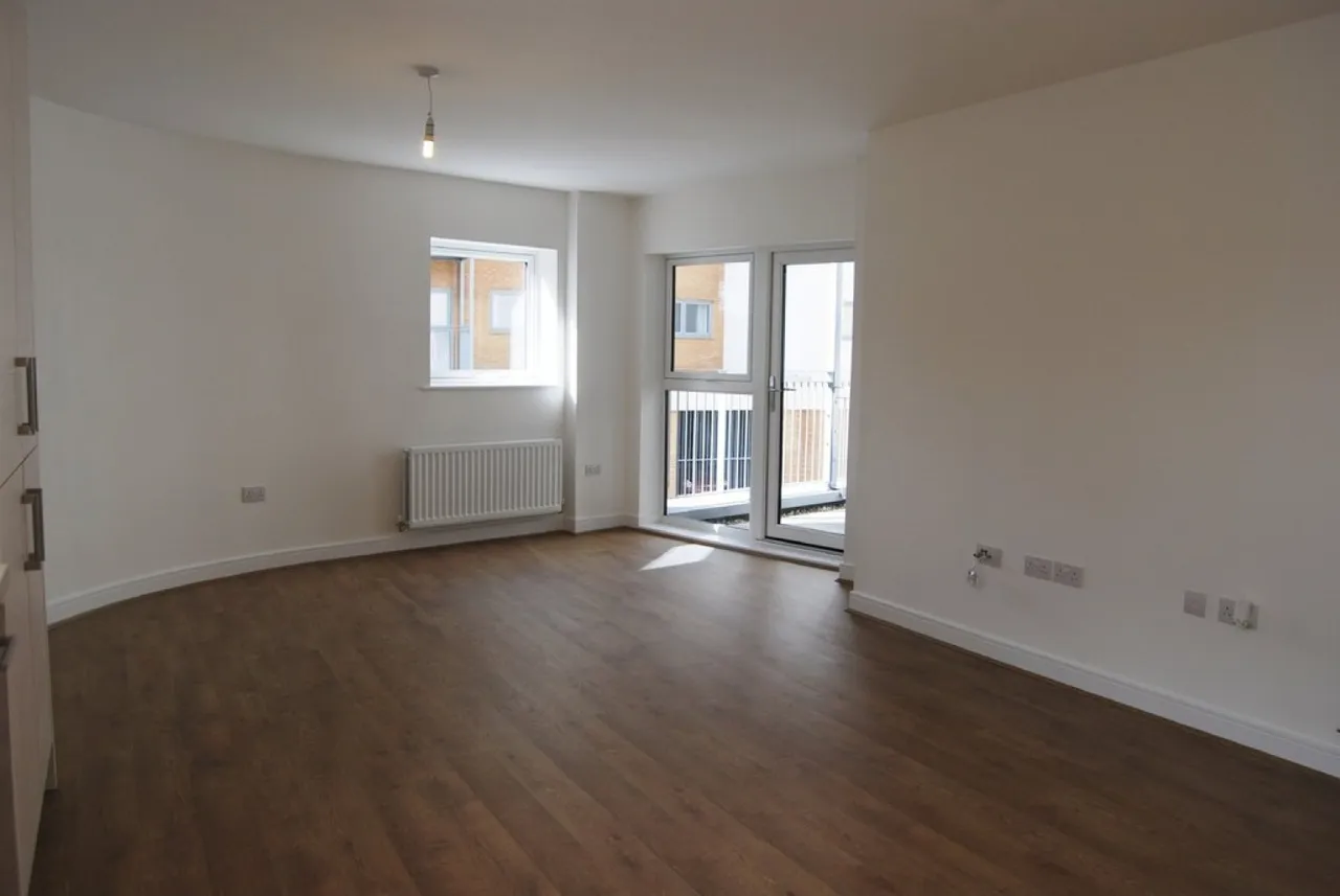 Sovereign Way, Tonbridge, photo 4