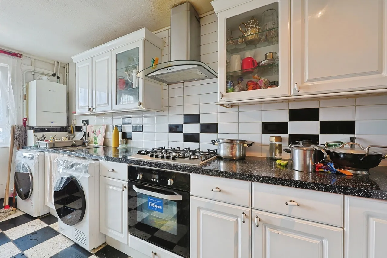 Yelverton Road, London, SW11, photo 16