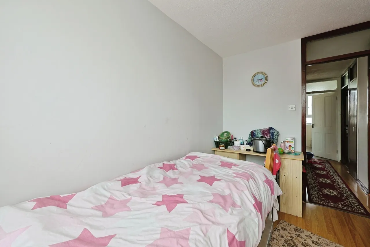 Yelverton Road, London, SW11, photo 2
