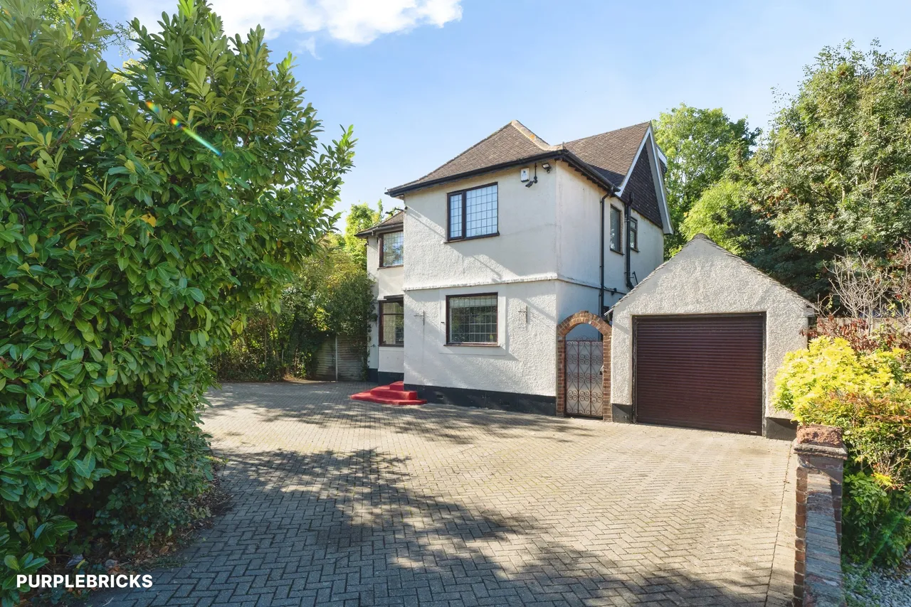 5 bed house for sale, Queens Avenue, Feltham, TW13