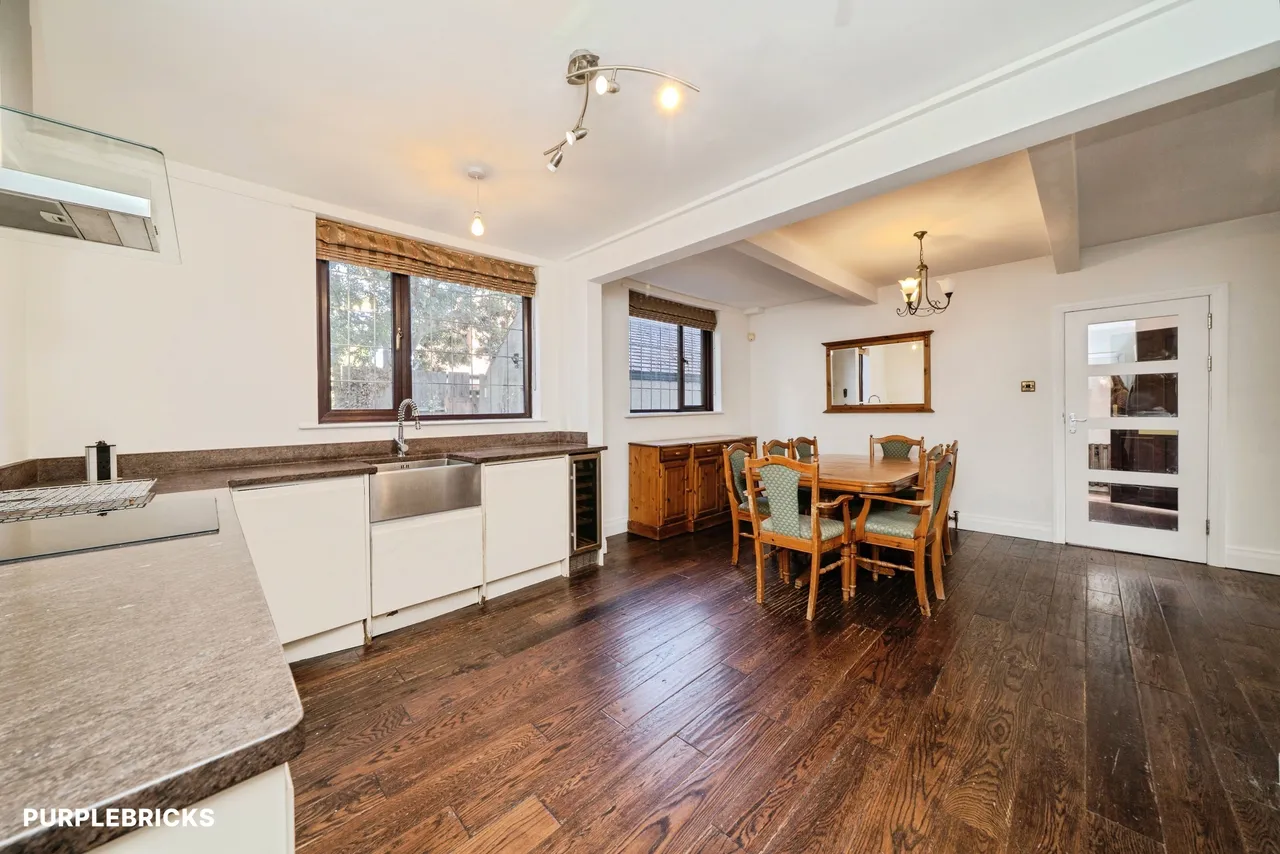 Queens Avenue, Feltham, TW13, photo 6