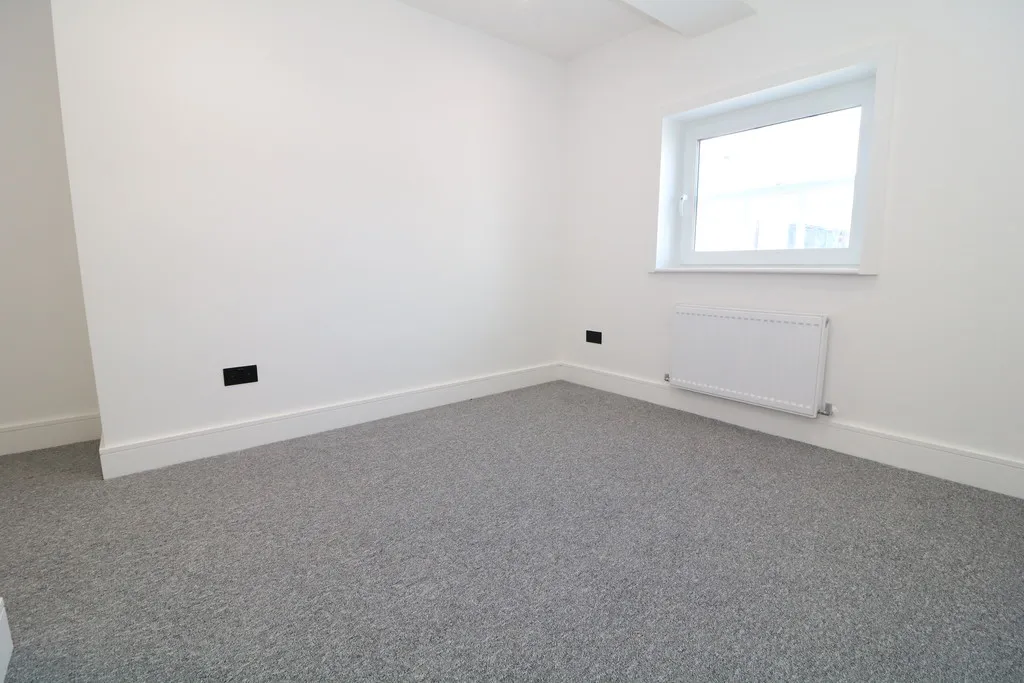 High Street, Dorking, RH4, photo 7