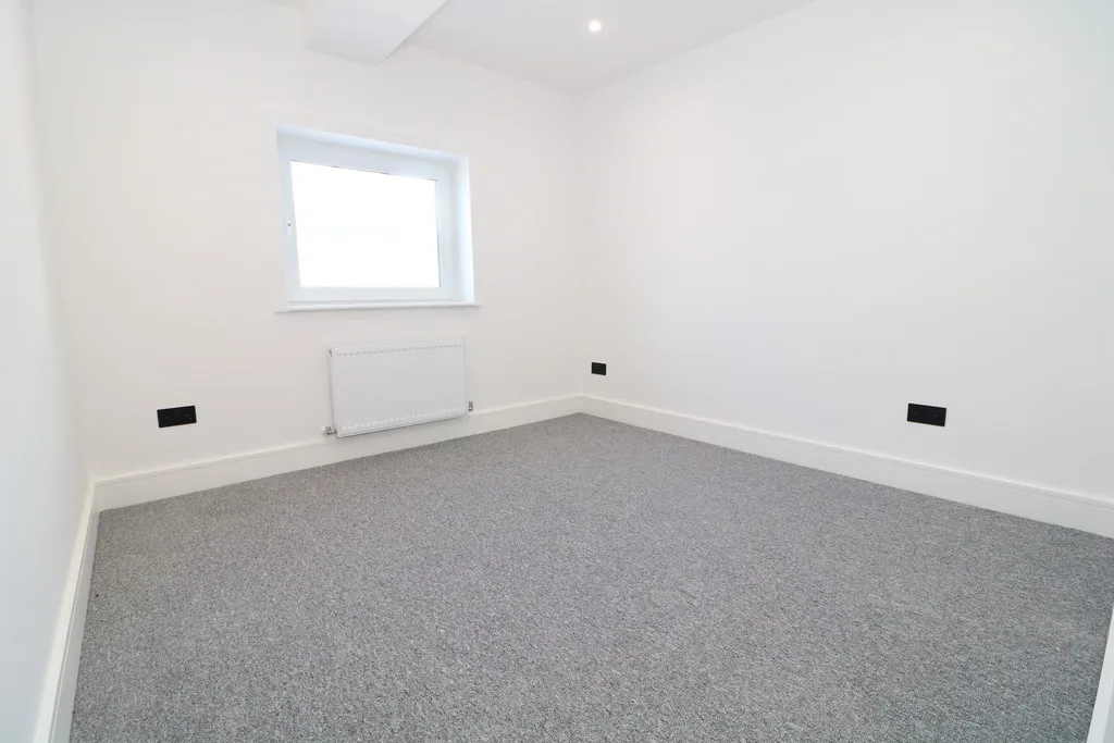 High Street, Dorking, RH4, photo 6