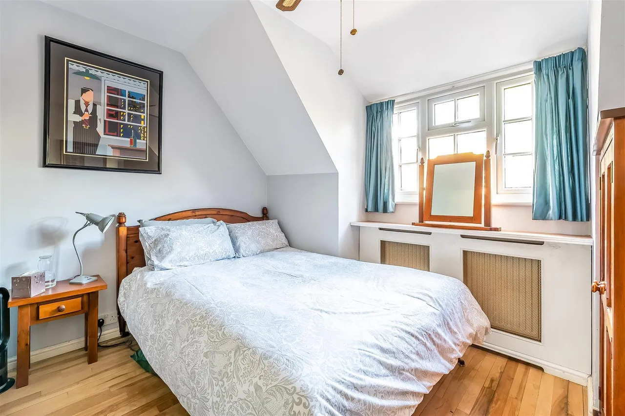 Linden Road, Leatherhead, KT22, photo 14