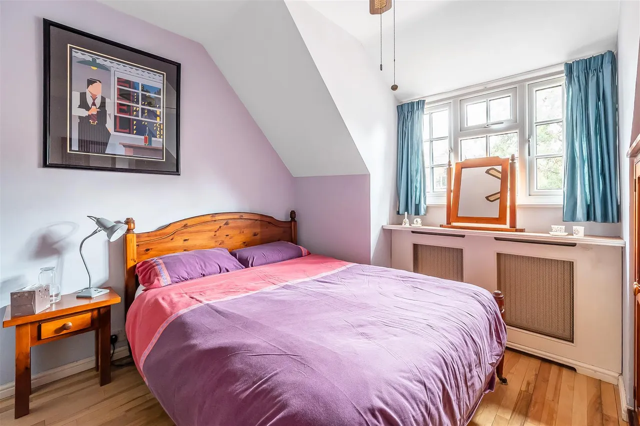 Linden Road, Leatherhead, KT22, photo 25