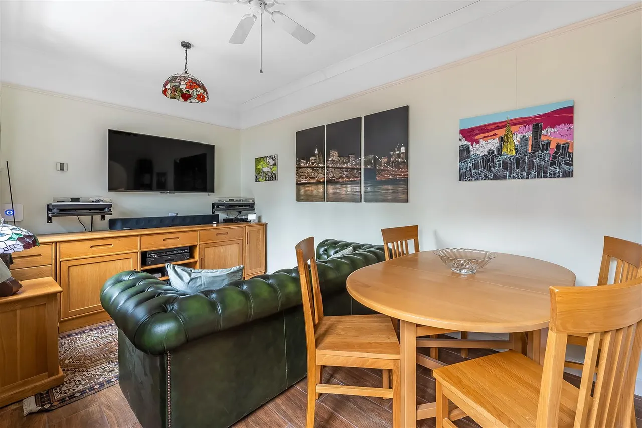 Linden Road, Leatherhead, KT22, photo 10