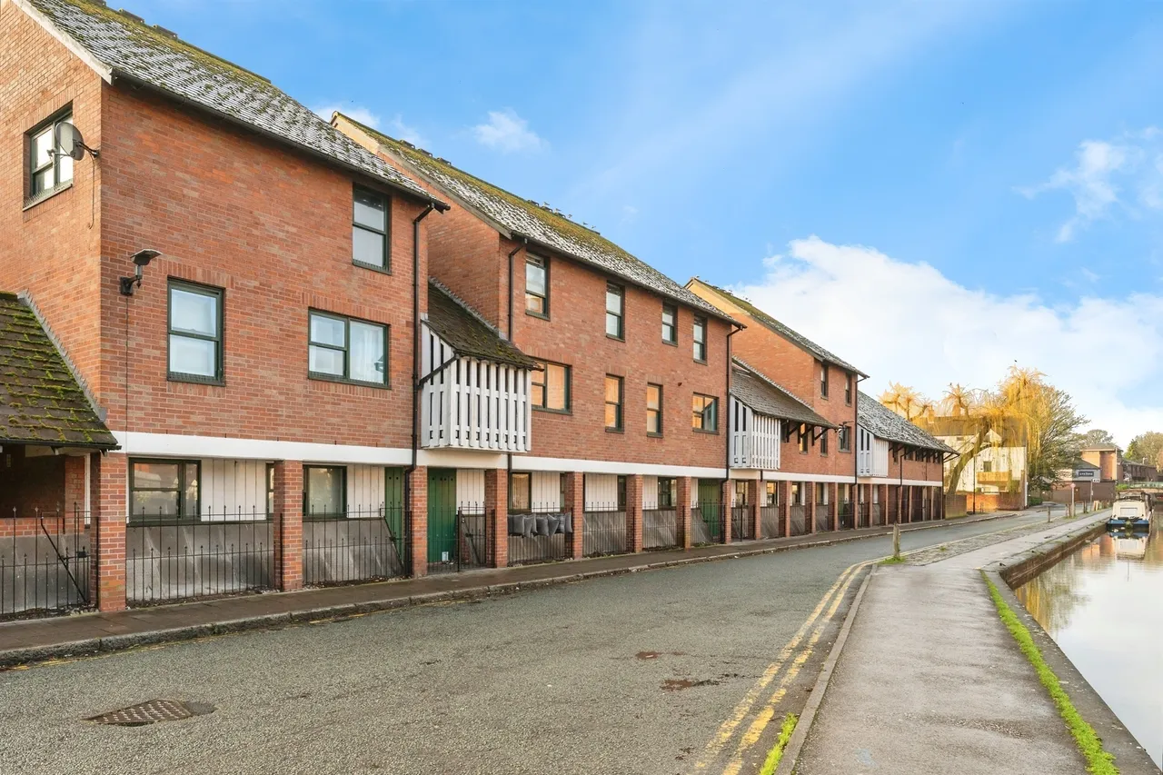Charlotte Court, Chester, CH1, photo 14