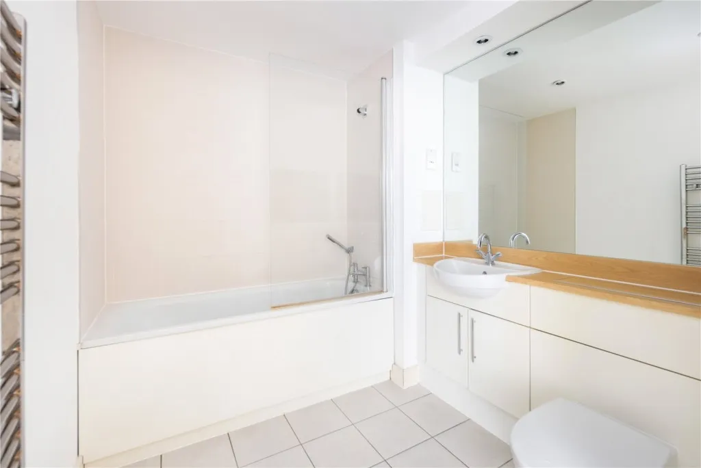 Raddon Tower, E8, photo 19