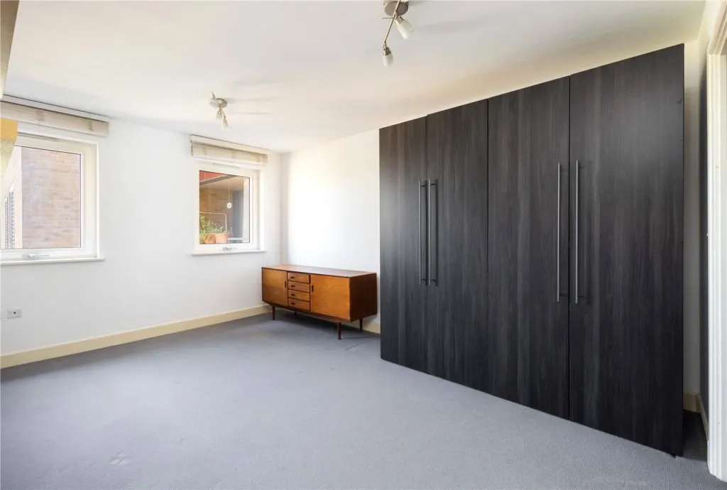 Raddon Tower, E8, photo 15