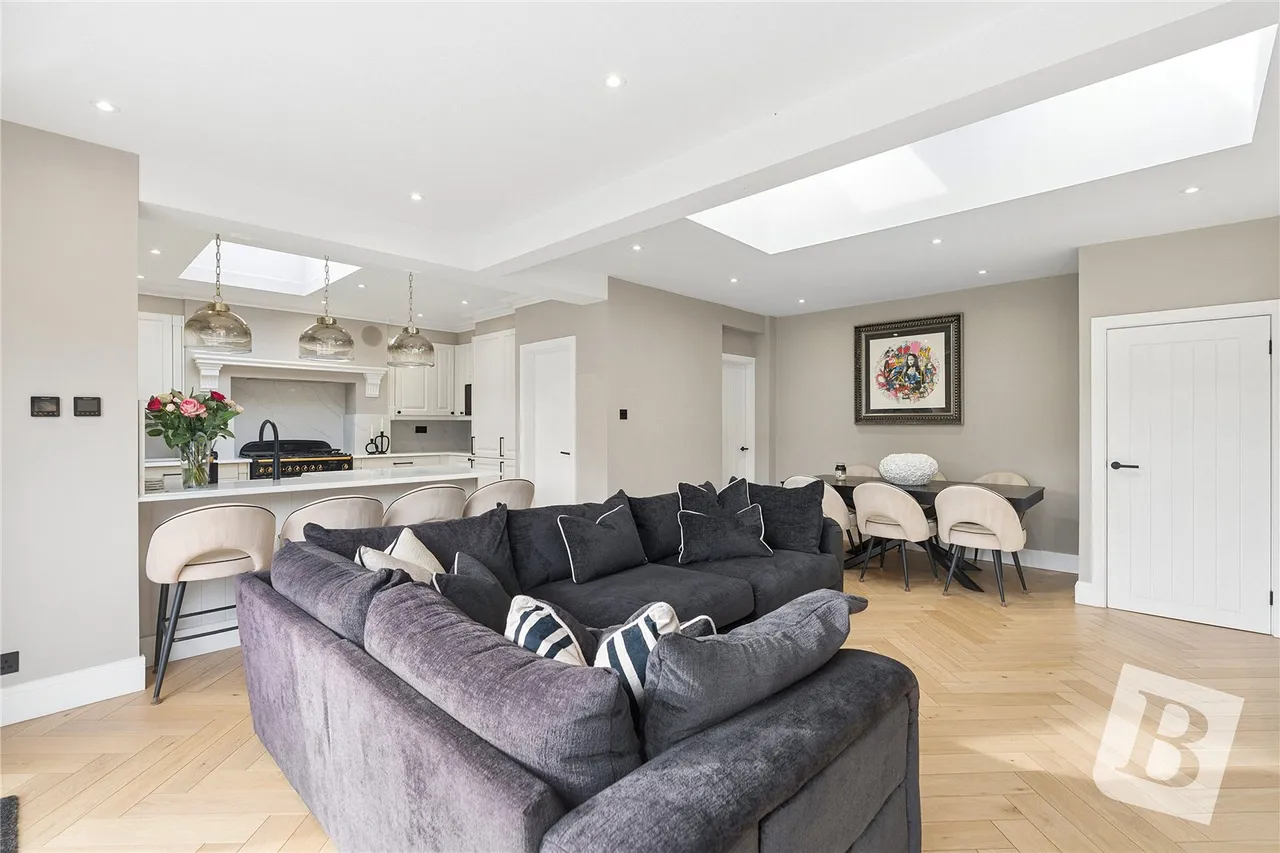 Mashiters Hill, Romford, RM1, photo 8