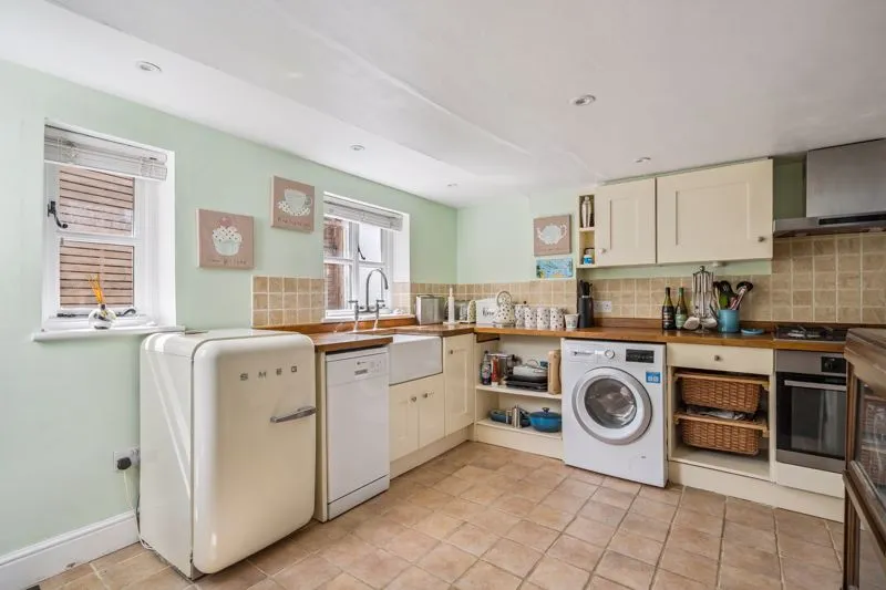 Live and Let Live Cottages, Booker Common HP12 4QZ, photo 5