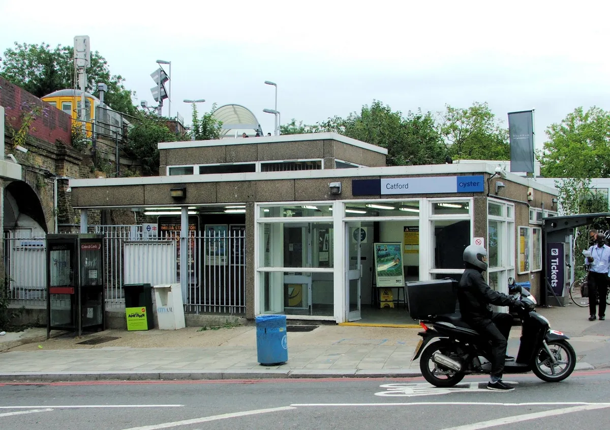 London, SE6 2JQ, photo 8