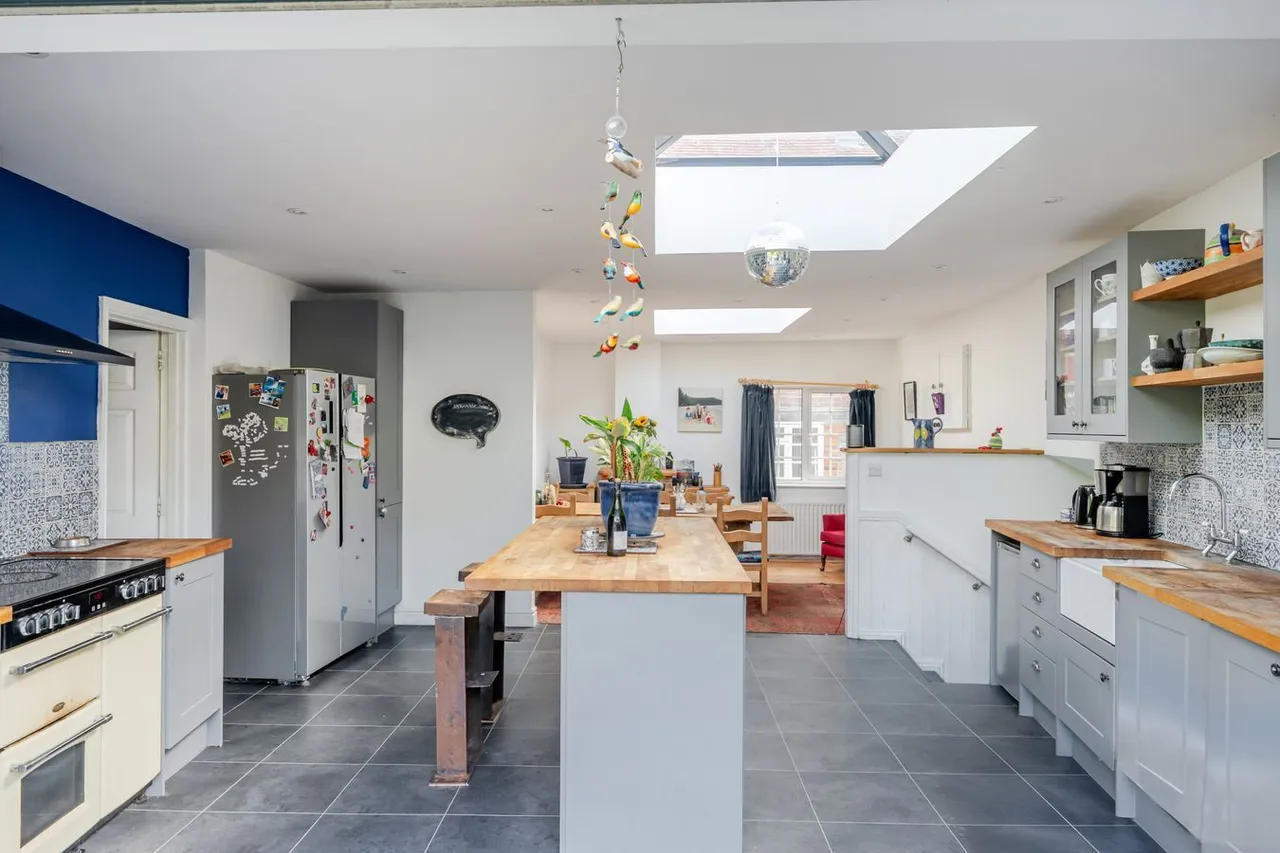 High Street, Chapmanslade, BA13, photo 5