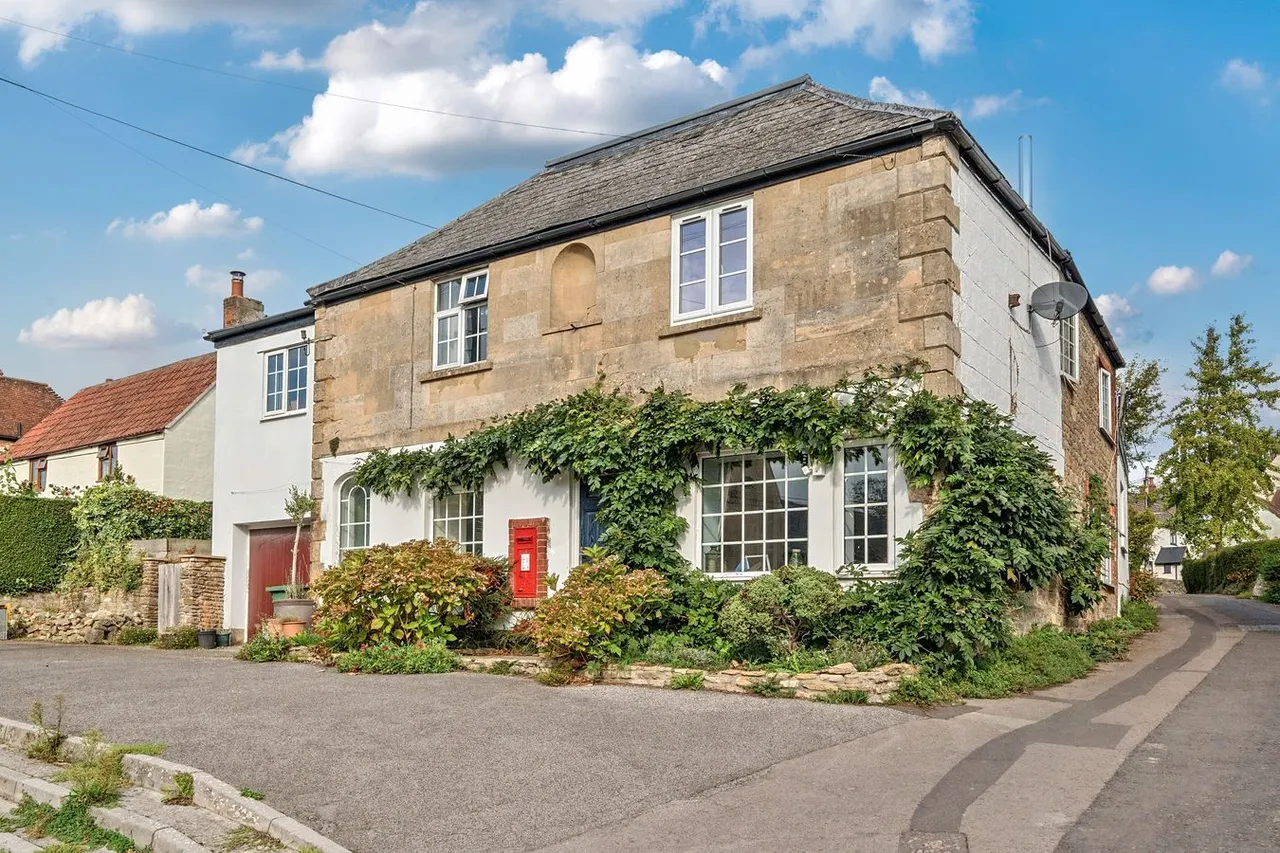 High Street, Chapmanslade, BA13, photo 21