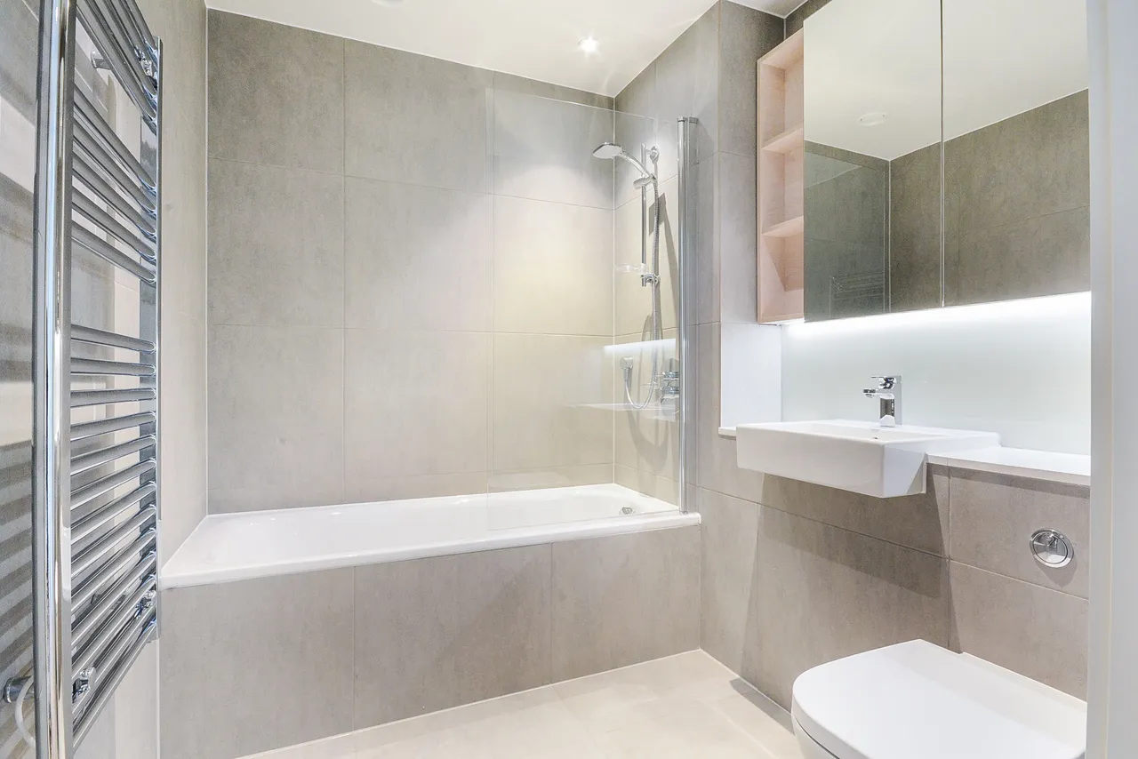 Apartment 704, One The Elephant, 1 St. Gabriel Walk, photo 6