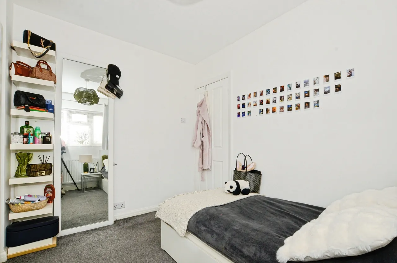 Berkeley Avenue, Greenford, UB6, photo 9