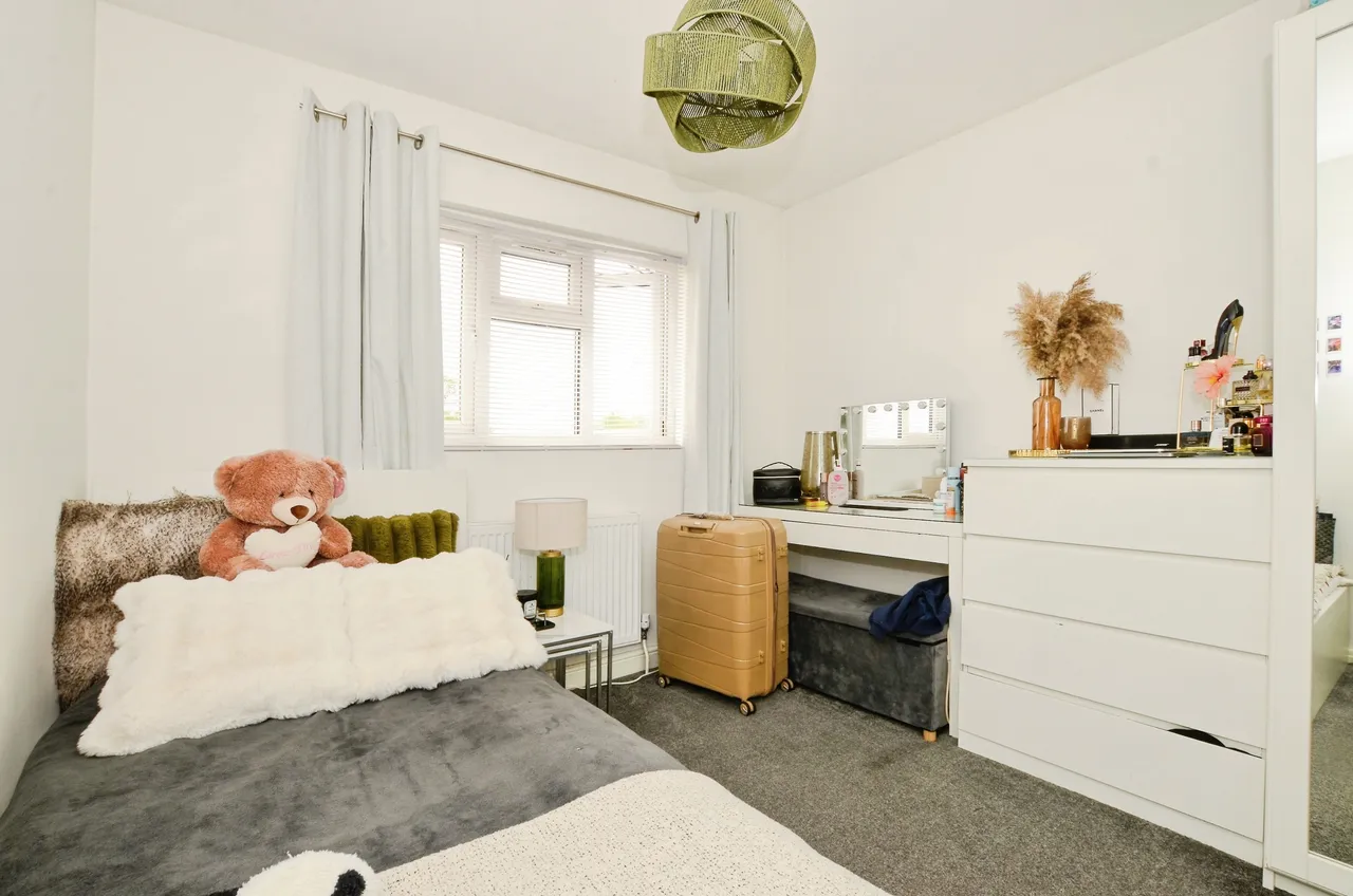Berkeley Avenue, Greenford, UB6, photo 7