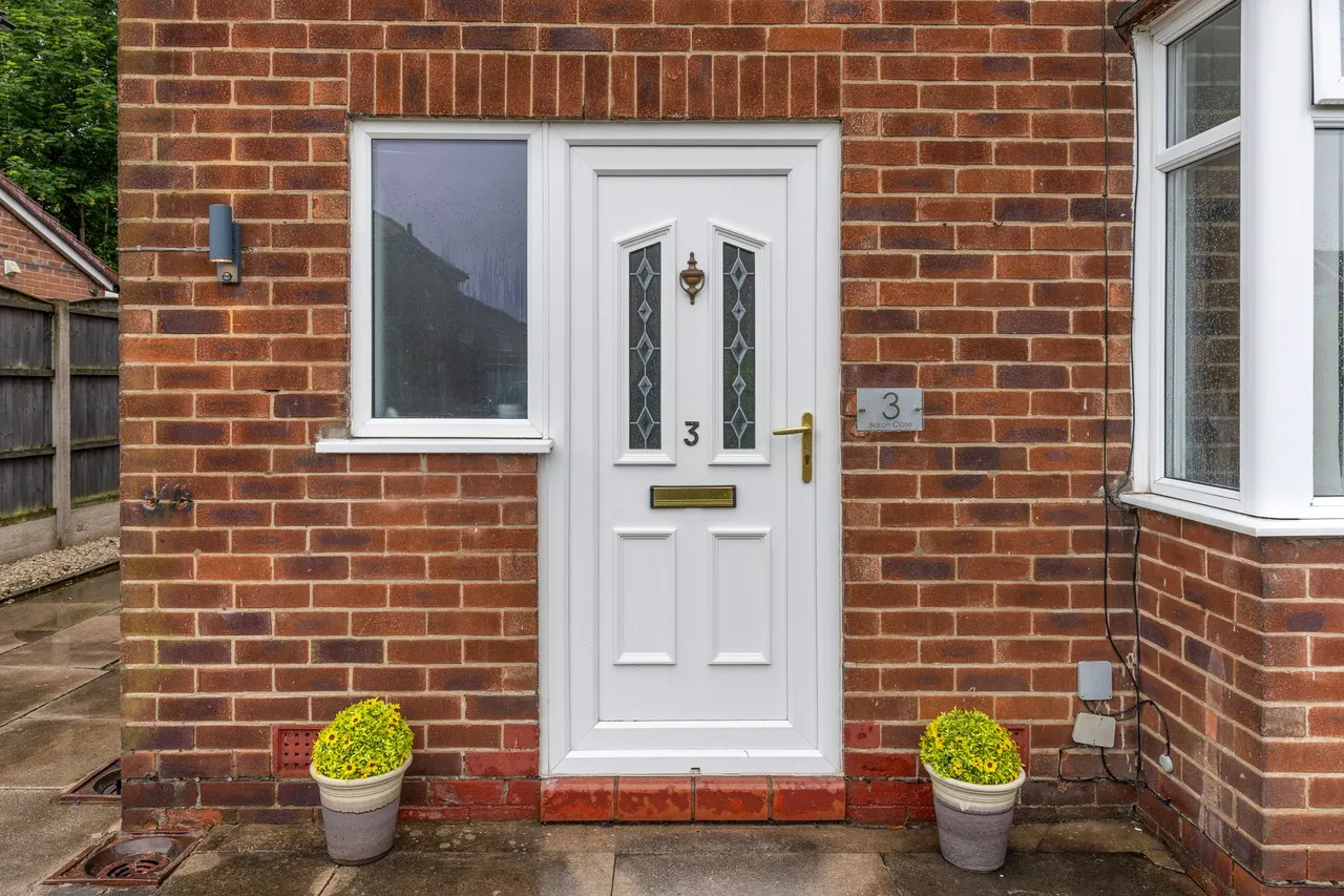 Baron Close, Woolston, Warrington, Warrington, WA1 4EU, photo 5
