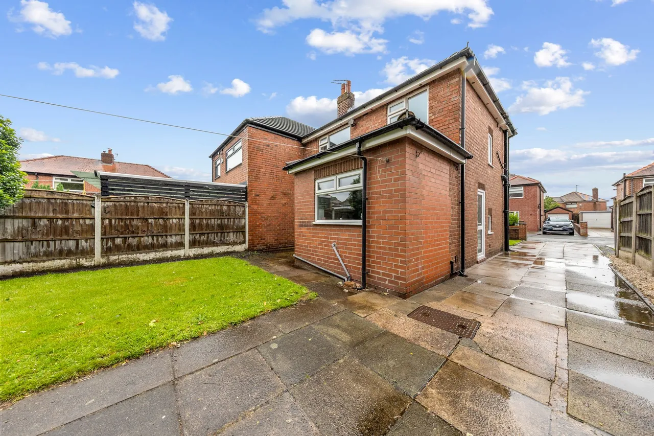 Baron Close, Woolston, Warrington, Warrington, WA1 4EU, photo 18