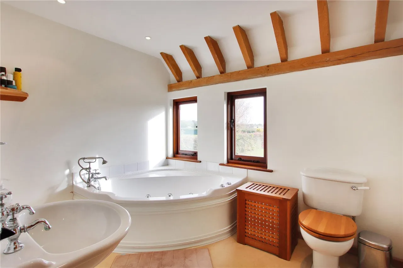 George Street, Hunton, ME15, photo 11