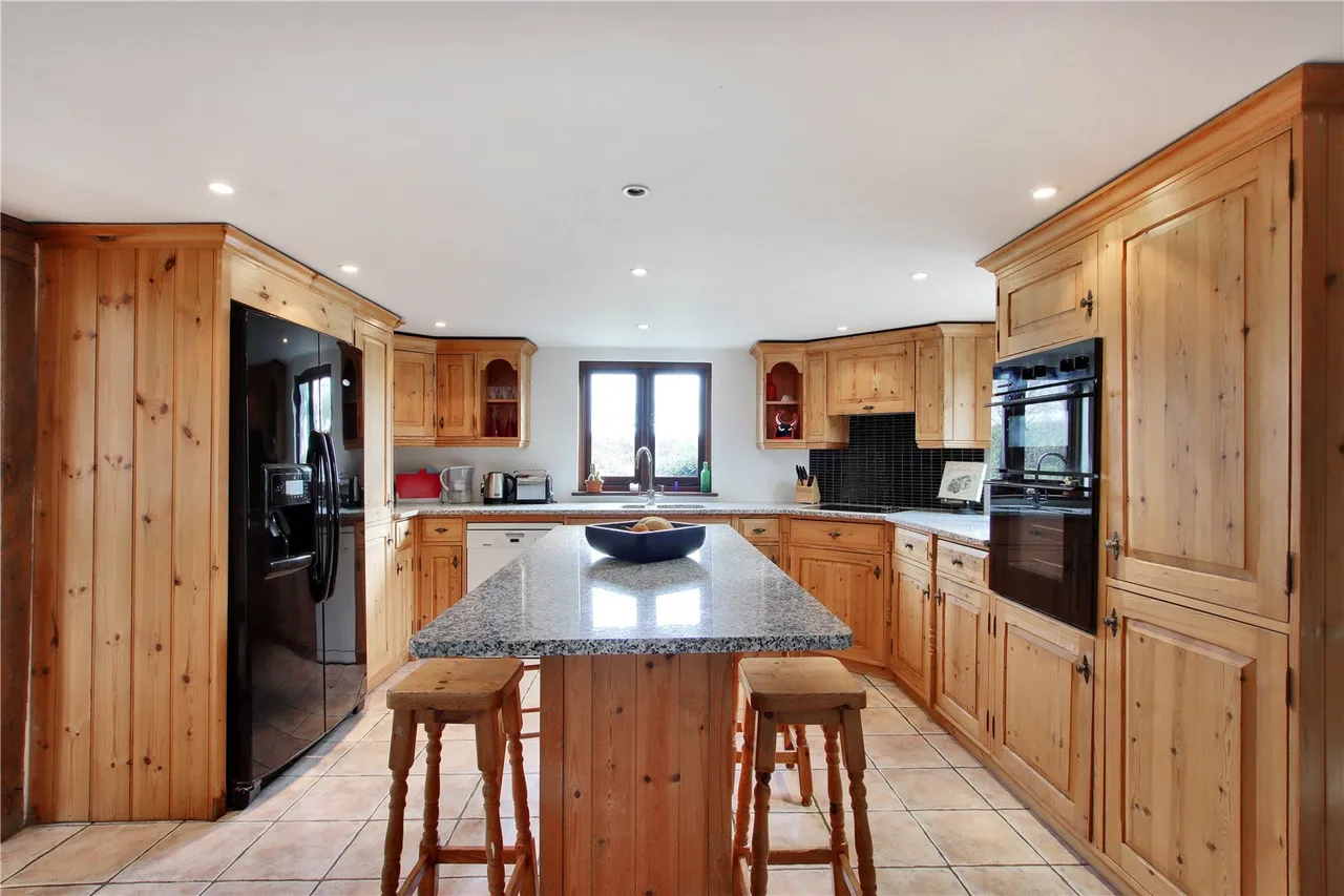 George Street, Hunton, ME15, photo 6
