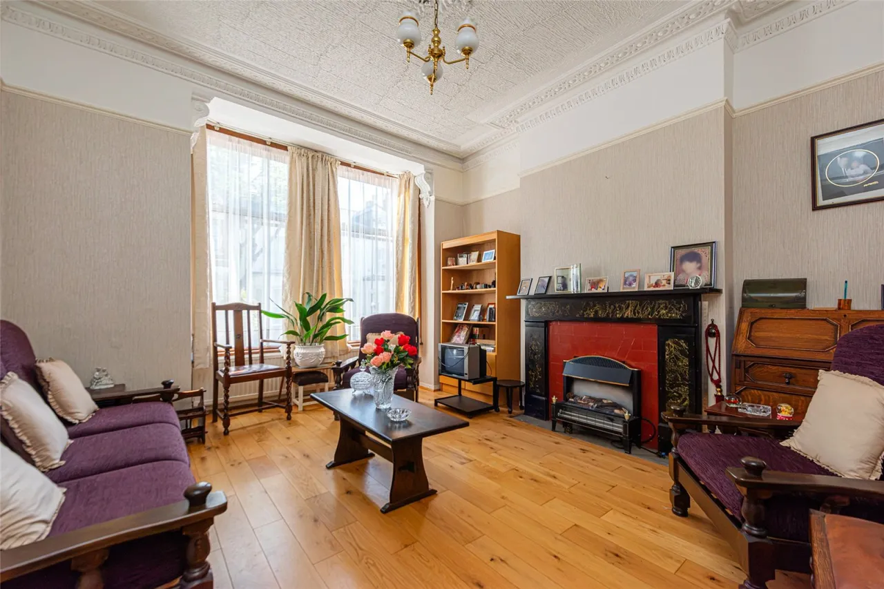 4 bed property for sale, Prospero Road, Whitehall Park