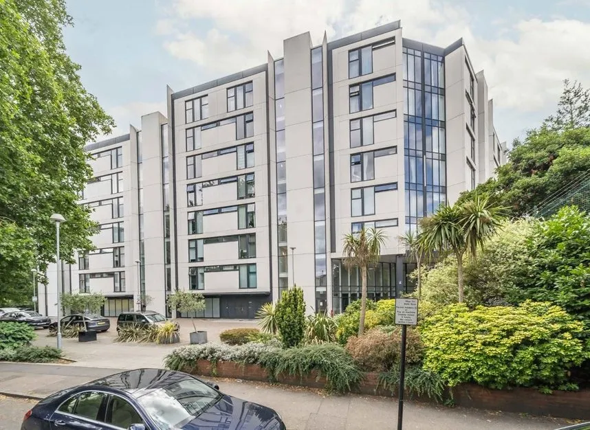 1 bed flat for sale — Colonial Drive, Chiswick, W4
