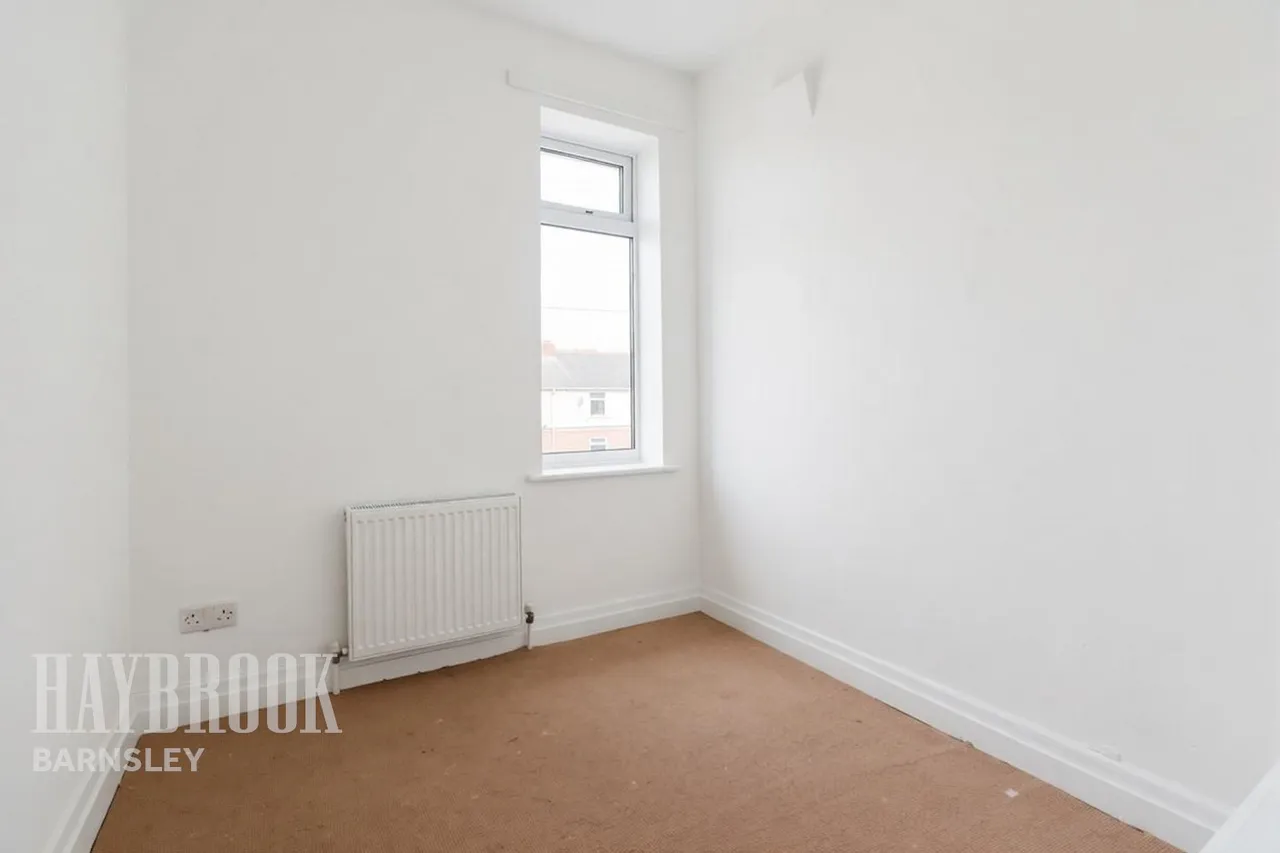 Cooper Road, Kexborough, photo 10