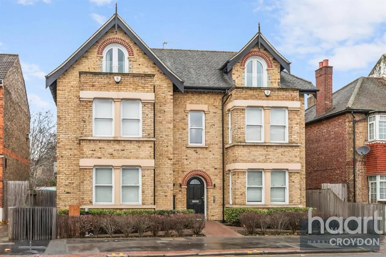 2 bed flat for sale, Brighton Road, South Croydon, CR2