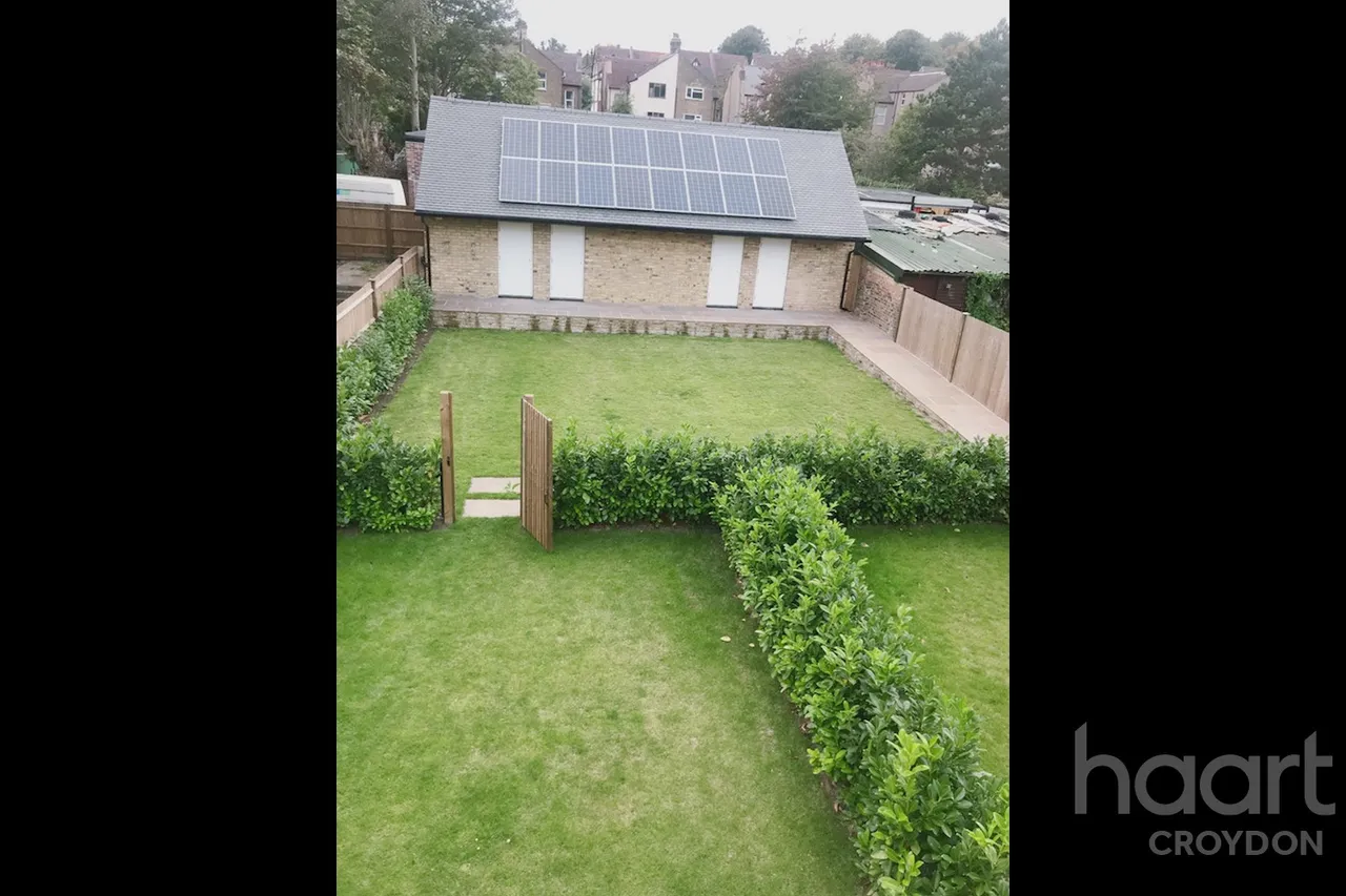 Brighton Road, South Croydon, CR2, photo 12