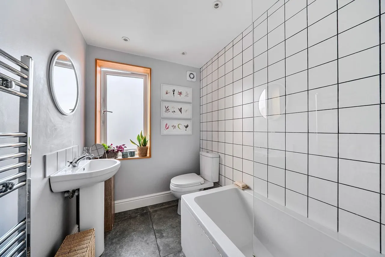 Wallbridge Avenue, Frome, BA11, photo 16