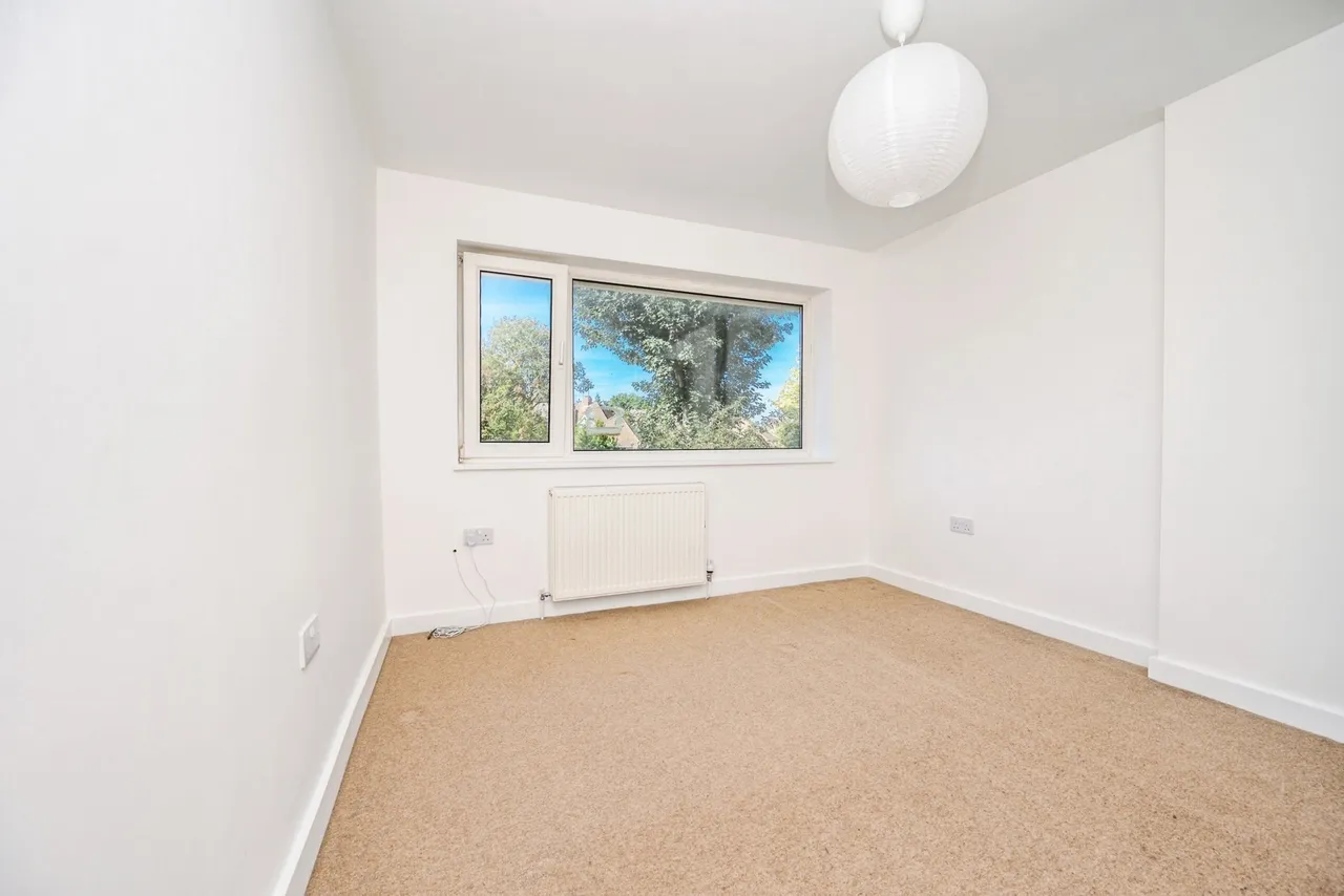 Browns Close, Luton, Bedfordshire, LU4, photo 7