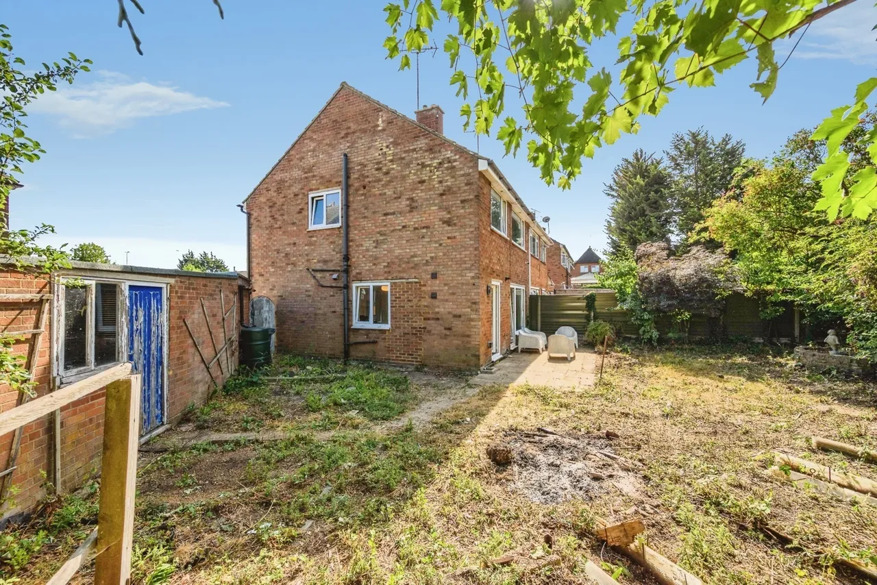 Browns Close, Luton, Bedfordshire, LU4, photo 12