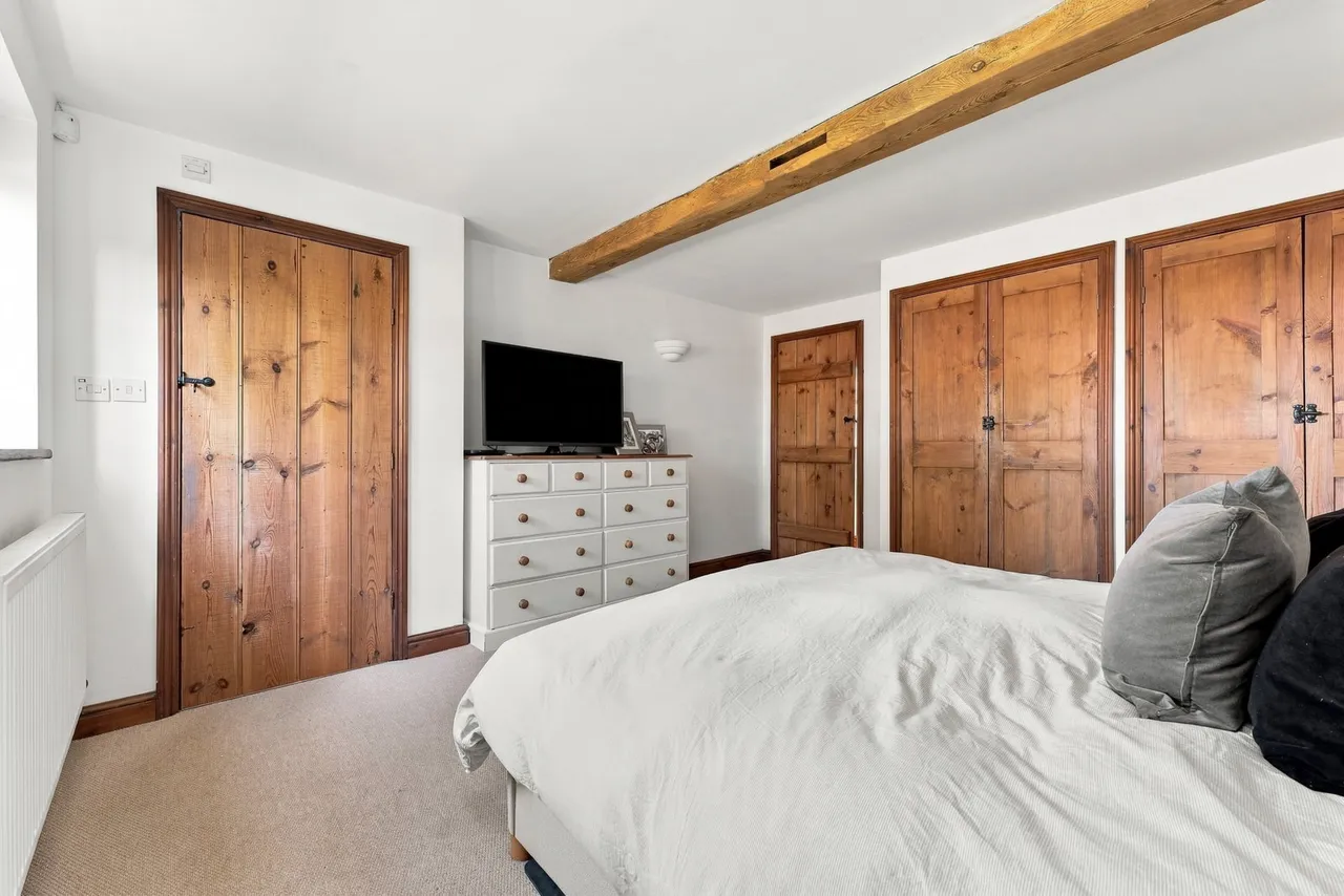 Newark, NG23, photo 25