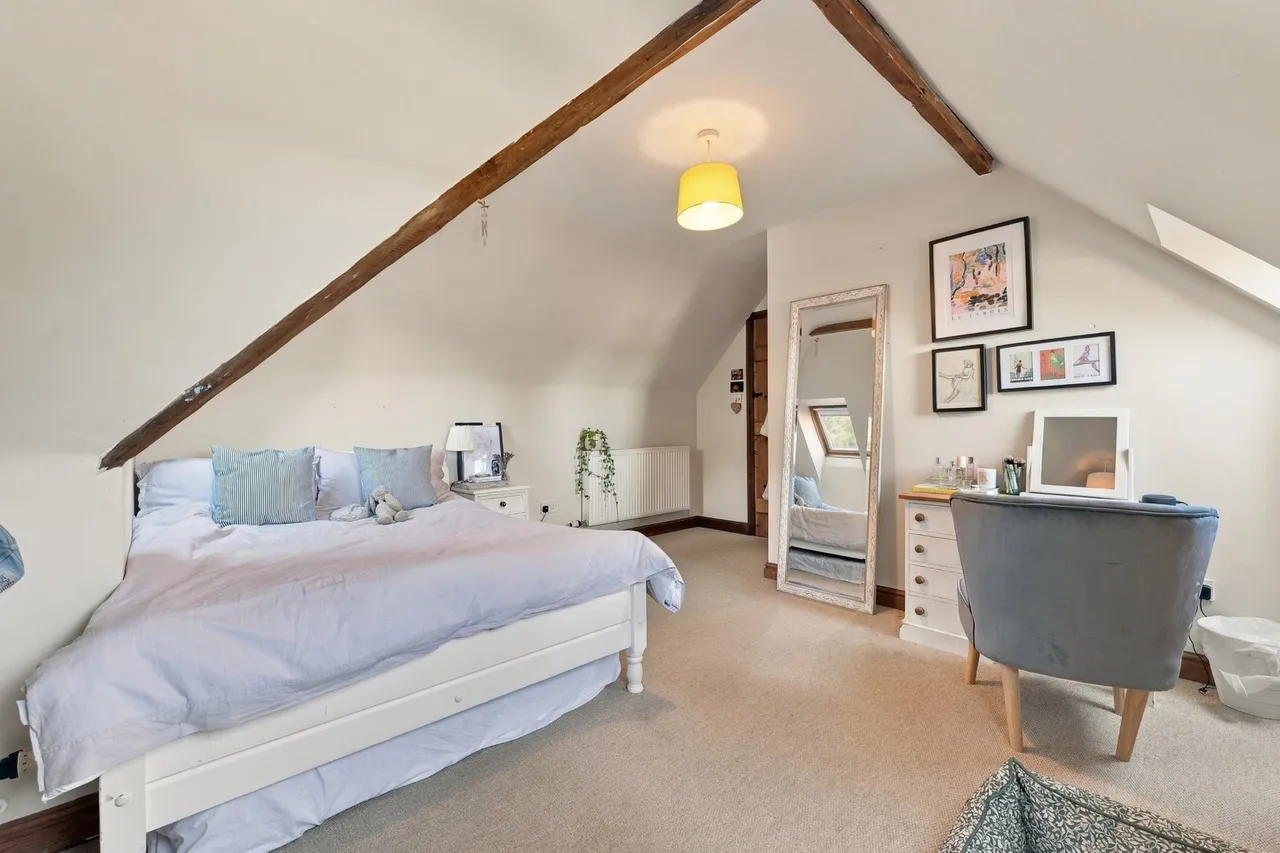 Newark, NG23, photo 41