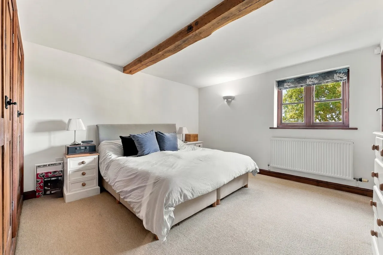 Newark, NG23, photo 24