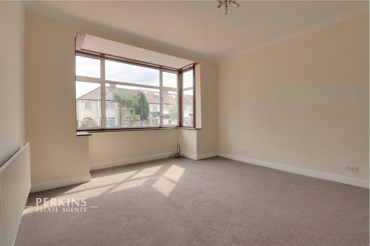 Garrick Road, Greenford, UB6, photo 2