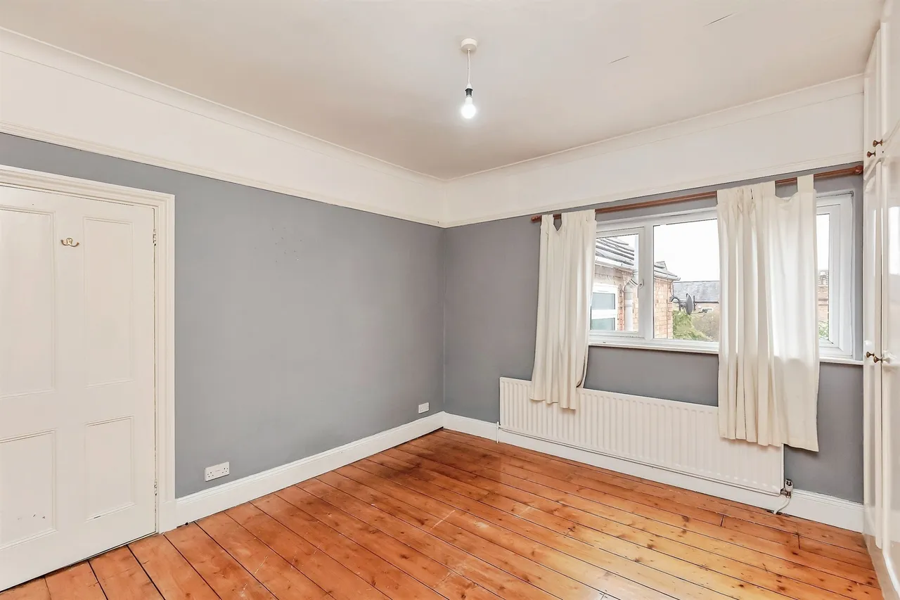 Kings Road, Stamford, PE9, photo 13