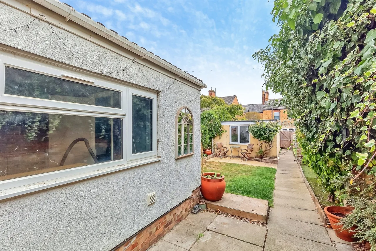Kings Road, Stamford, PE9, photo 19