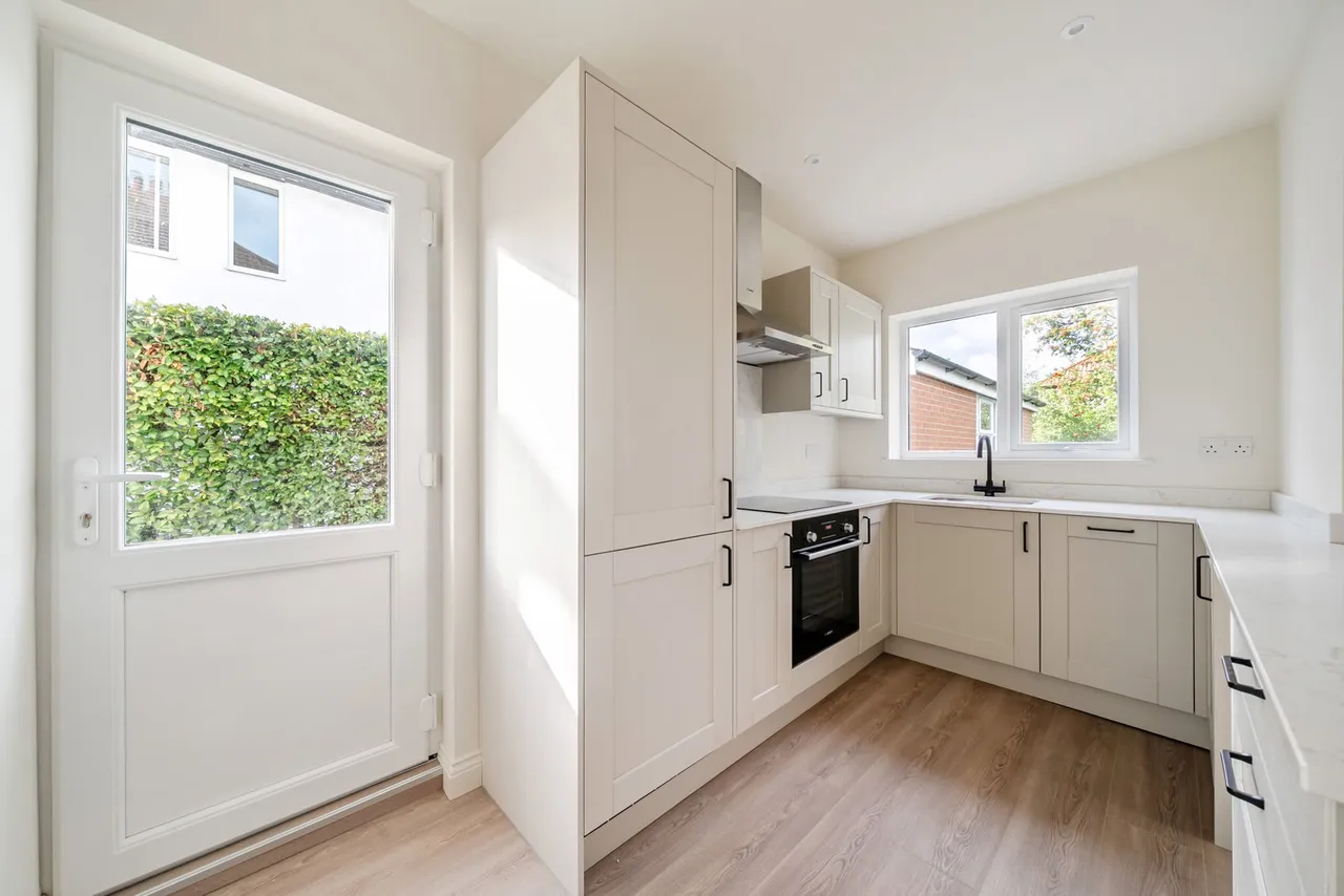 Leyland Road, Harrogate HG1 4RT, photo 3