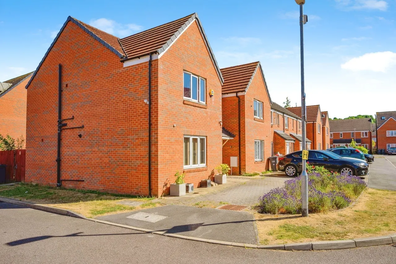 Guardian Way, LUTON, Bedfordshire, LU1, photo 13