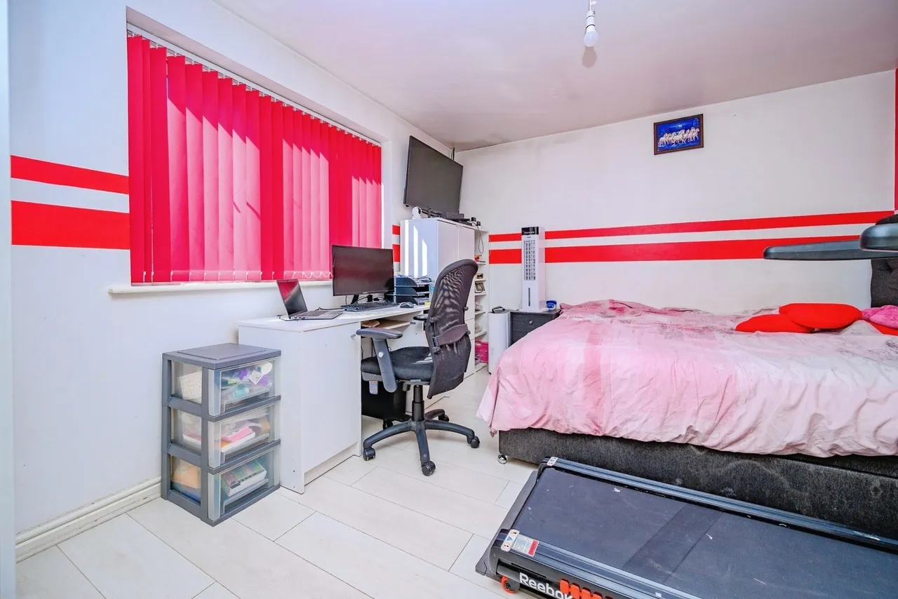 Guardian Way, LUTON, Bedfordshire, LU1, photo 15