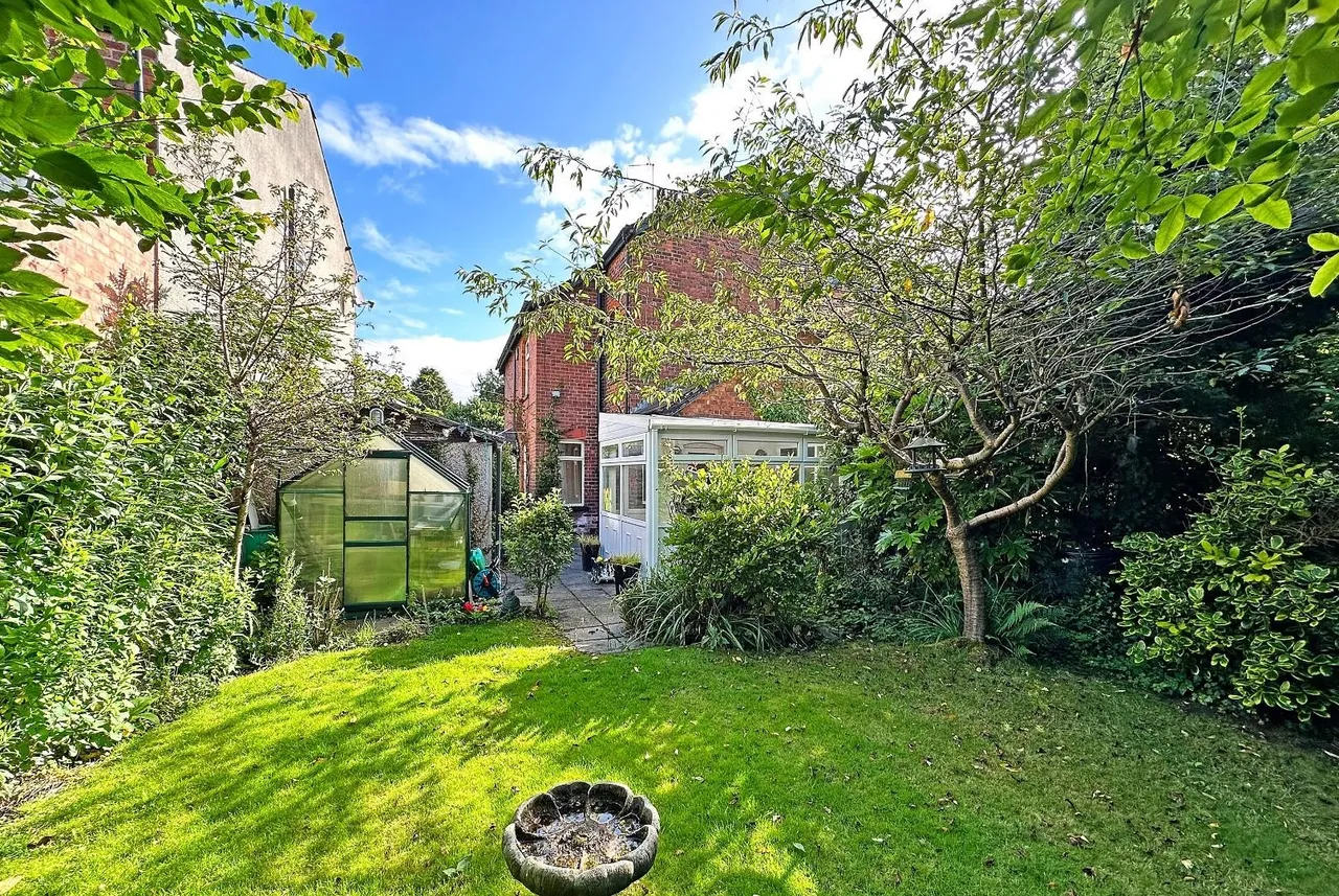 Clay Lane, Timperley, Cheshire WA15 7AB, photo 6