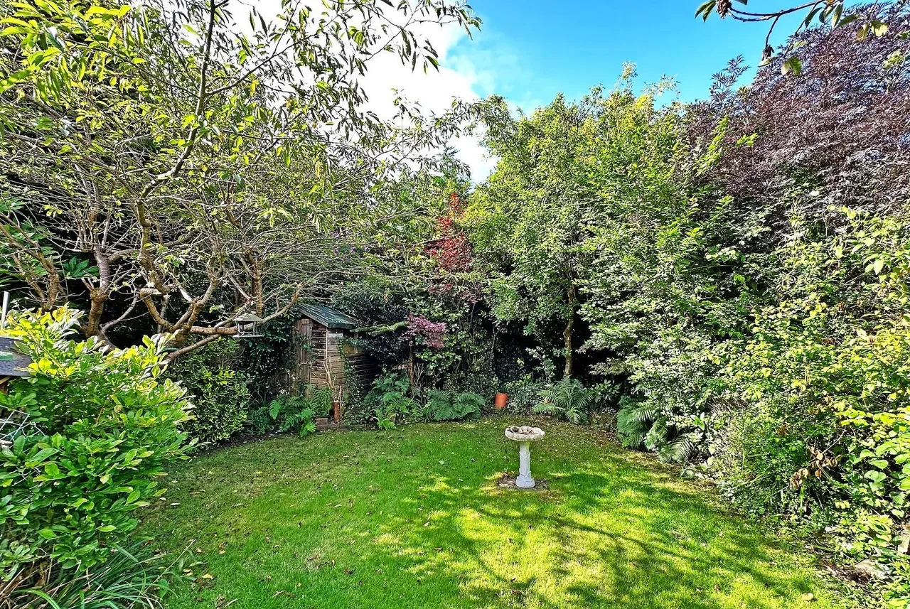 Clay Lane, Timperley, Cheshire WA15 7AB, photo 17