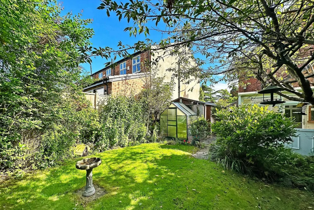Clay Lane, Timperley, Cheshire WA15 7AB, photo 18