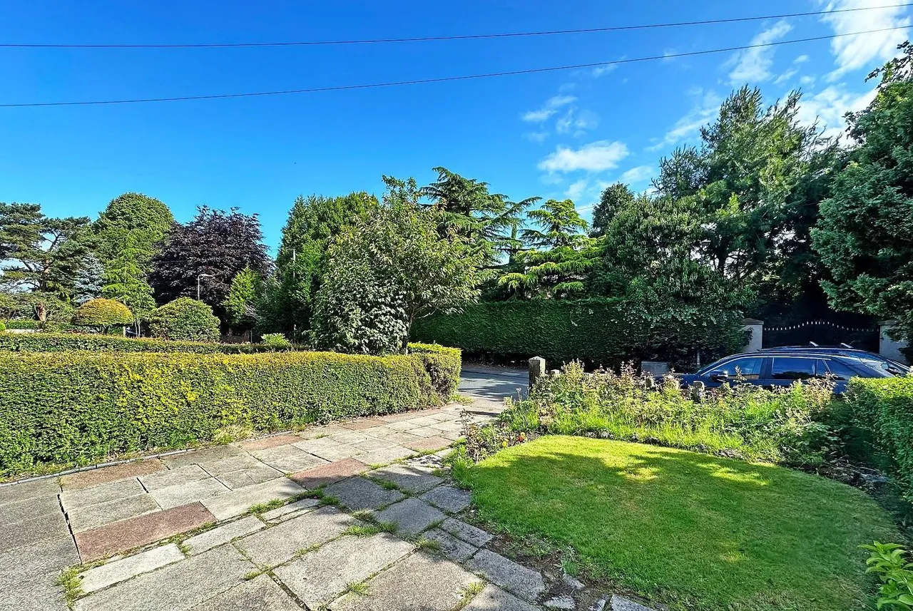 Clay Lane, Timperley, Cheshire WA15 7AB, photo 13