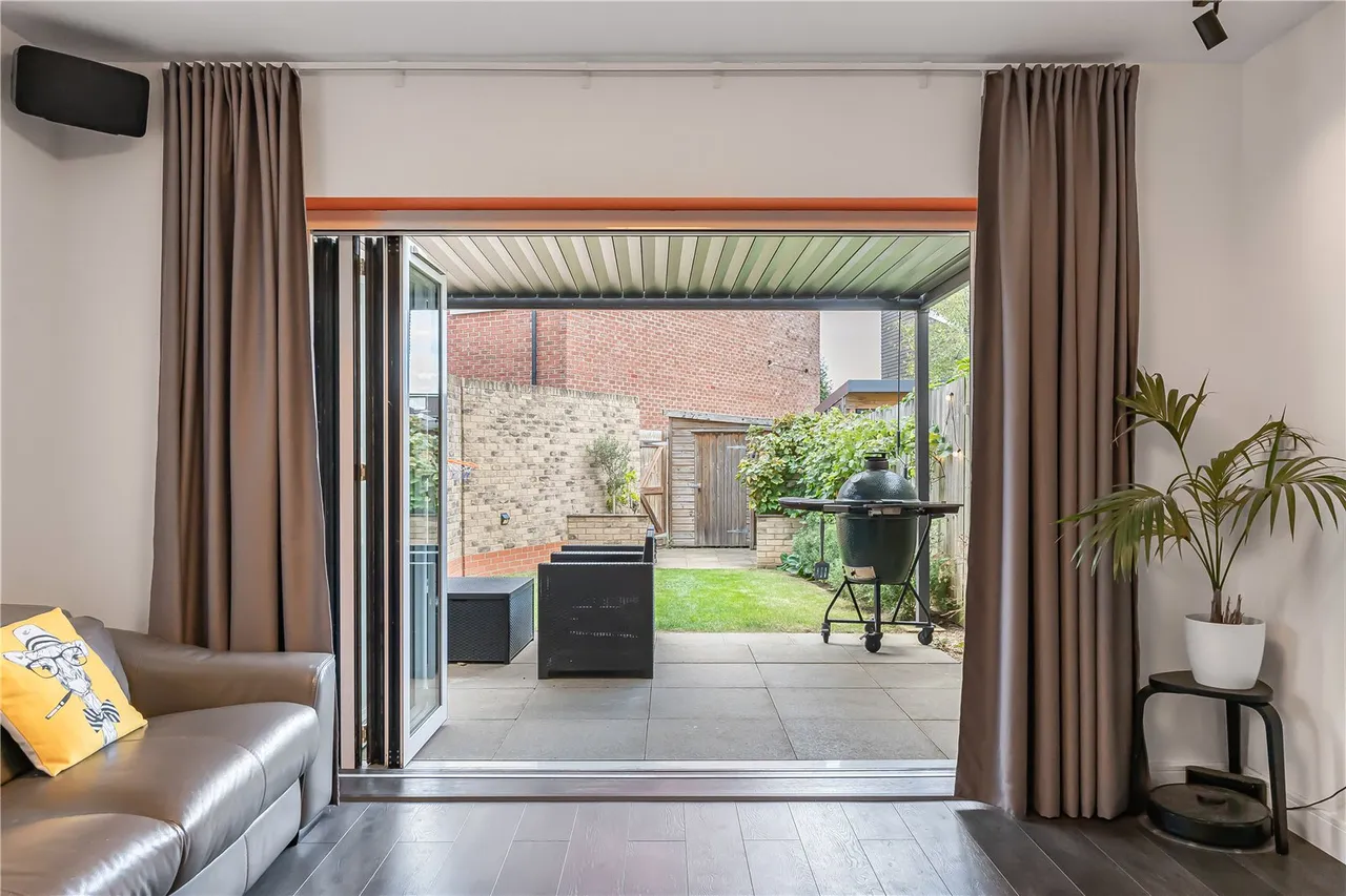 Foxley Mews, London, N20, photo 3