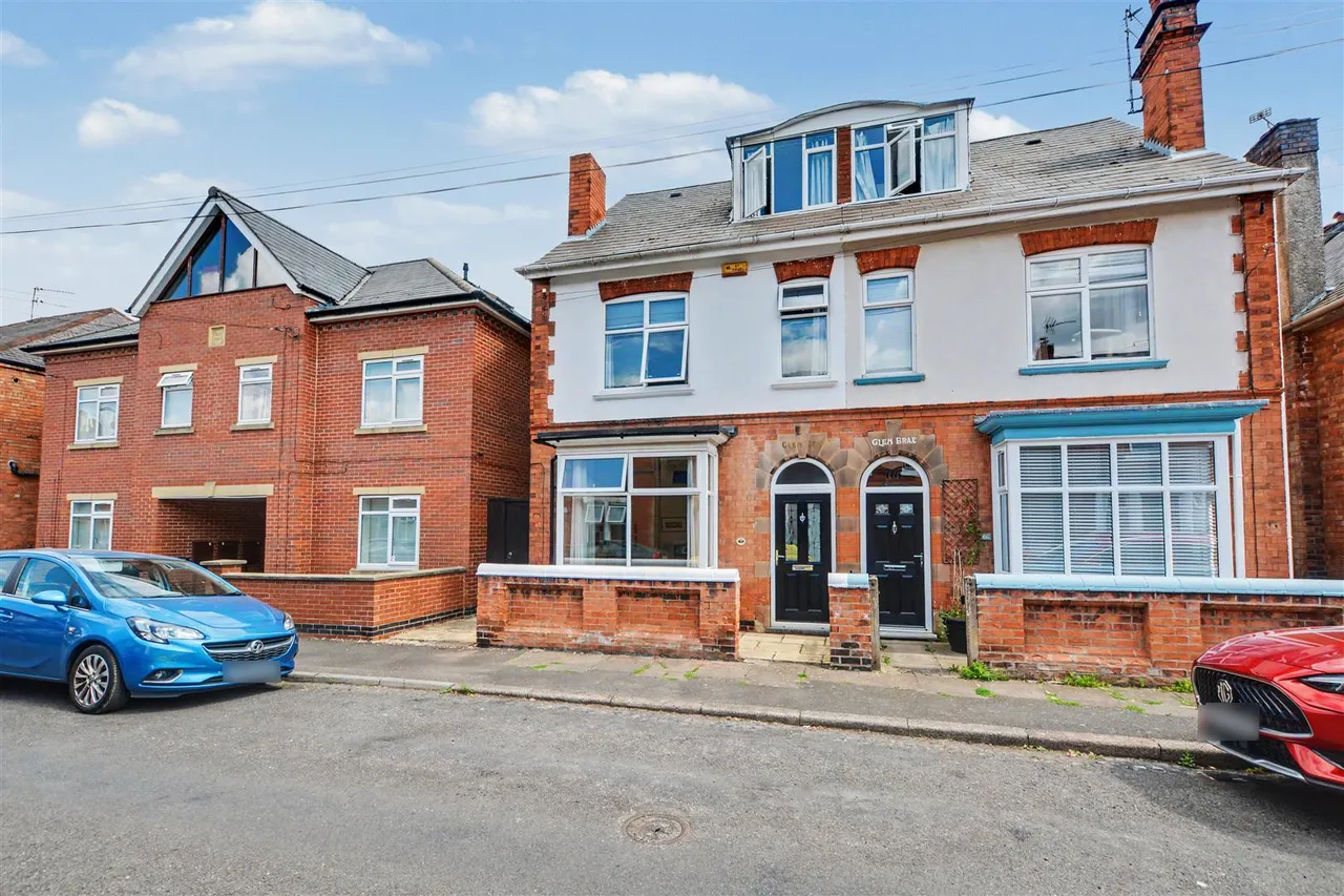 4 bed house for sale, Breedon Street, Long Eaton, NG10