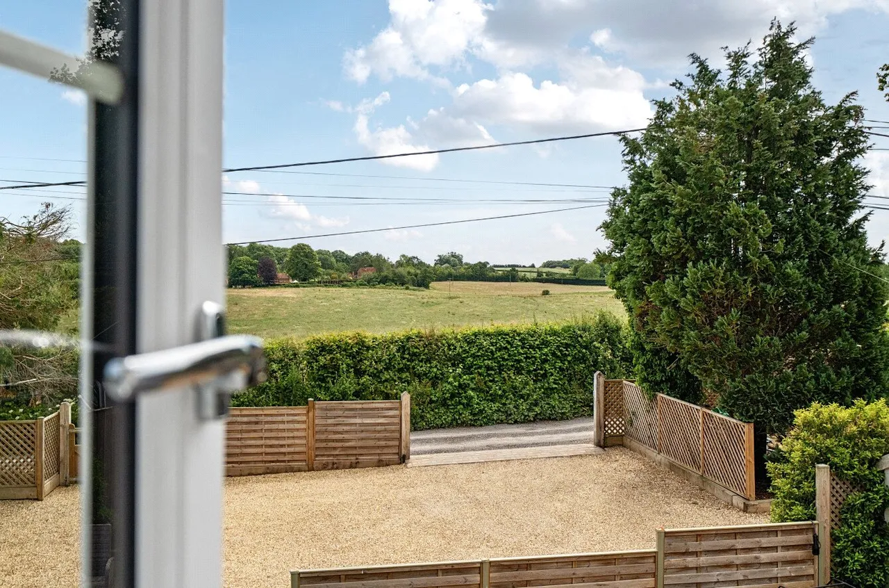 Heather Lane, Up Nately, Hook, Hampshire, RG27 9PT, photo 16