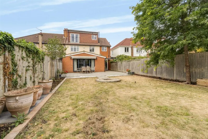 Wood Lane, Isleworth, photo 34